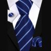Stropdas Set - Pochet - Manchetknopen - Gestreept Blauw Stropdas Set – Stropdas - Pochet – Manchetknopen – Gestreept Blauw
